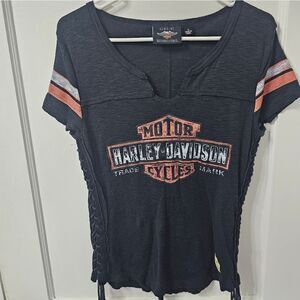 Harley Davidson t shirt with laces on sides. Sz m, like new
